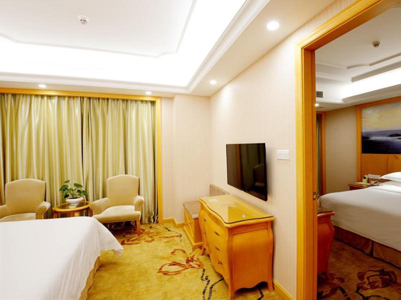 Vienna International Hotel Shenzhen Guangming Avenue Экстерьер фото