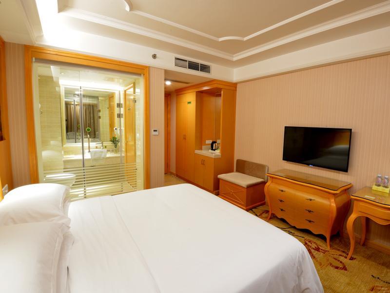 Vienna International Hotel Shenzhen Guangming Avenue Экстерьер фото