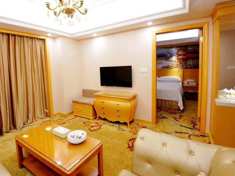 Vienna International Hotel Shenzhen Guangming Avenue Экстерьер фото