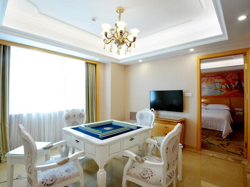 Vienna International Hotel Shenzhen Guangming Avenue Экстерьер фото